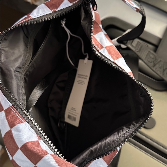 NWT Baggu Medium Nylon Crescent Bag Checkered - Picture 6 of 9